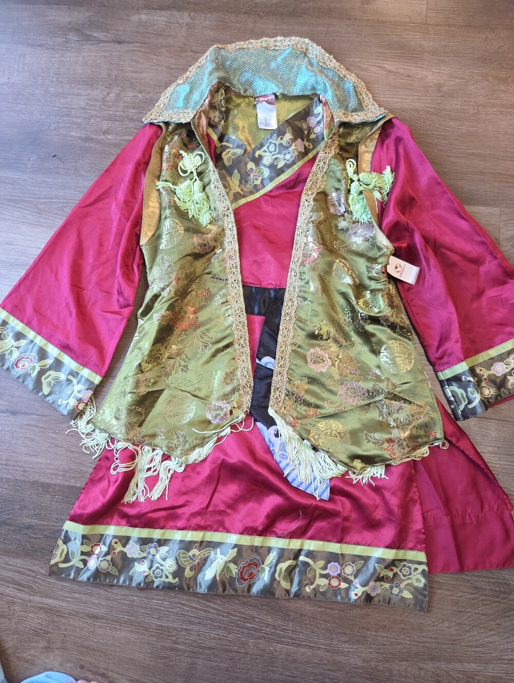 NWT Disney Store Pirates Of Caribbean Elizabeth Swann Cosplay Costume Girls